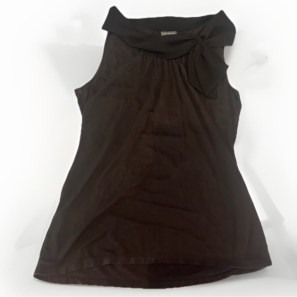 Ann‎ Taylor Y2K Sleeveless Blouse Cowl Neck Bow Detail Chocolate Brown Size M